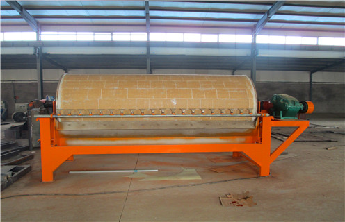 河沙磁选机,河沙磁选机的使用步骤详解_沙子分选机_铁矿石河沙磁选机的使用步骤详解_价格 河沙磁选机,河沙磁选机的使用步骤详解_沙子分选机_铁矿石河沙磁选机的使用步骤详解_价格