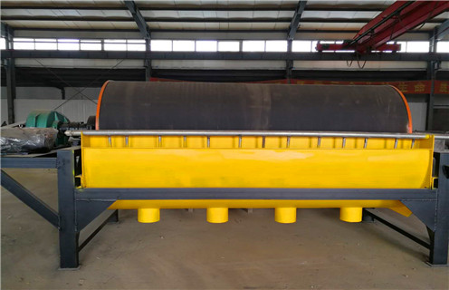 电磁磁选机,电磁磁选机需要不断的完善才能成为行业佼佼者_铁矿选矿电磁磁选机需要不断的完善才能成为行业佼佼者磁场一般为多少_磁块如何排列 电磁磁选机,电磁磁选机需要不断的完善才能成为行业佼佼者_铁矿选矿电磁磁选机需要不断的完善才能成为行业佼佼者磁场一般为多少_磁块如何排列