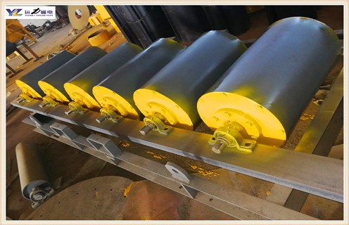 永磁滚筒选择对的厂家成就一番事业,在竞争力度日益激烈的选矿行业,仍旧有很多用户是以惨状的失败而告终,甚至是投资成本都收不回来.面对这种情况,不禁令人惋惜.是什么造就了一场场失败?是不懂.对选矿设备的使用技术与方法的不懂?作为一个磁选设备生产厂家,我们不得不一而再再而三的重复永磁滚筒设备的正确使用方法.进而让更多的人受益,让更少的悲剧产生. 1.永磁滚筒在使用中常由于一些故障或者操作不当导致效率低或者回收率低,这些问题技术专家一眼就可以看出来,如何进行正确的解决还是需要从源头做起.下面听听山东AK体育_AK(中国)的技术专家如何改进这些问题.